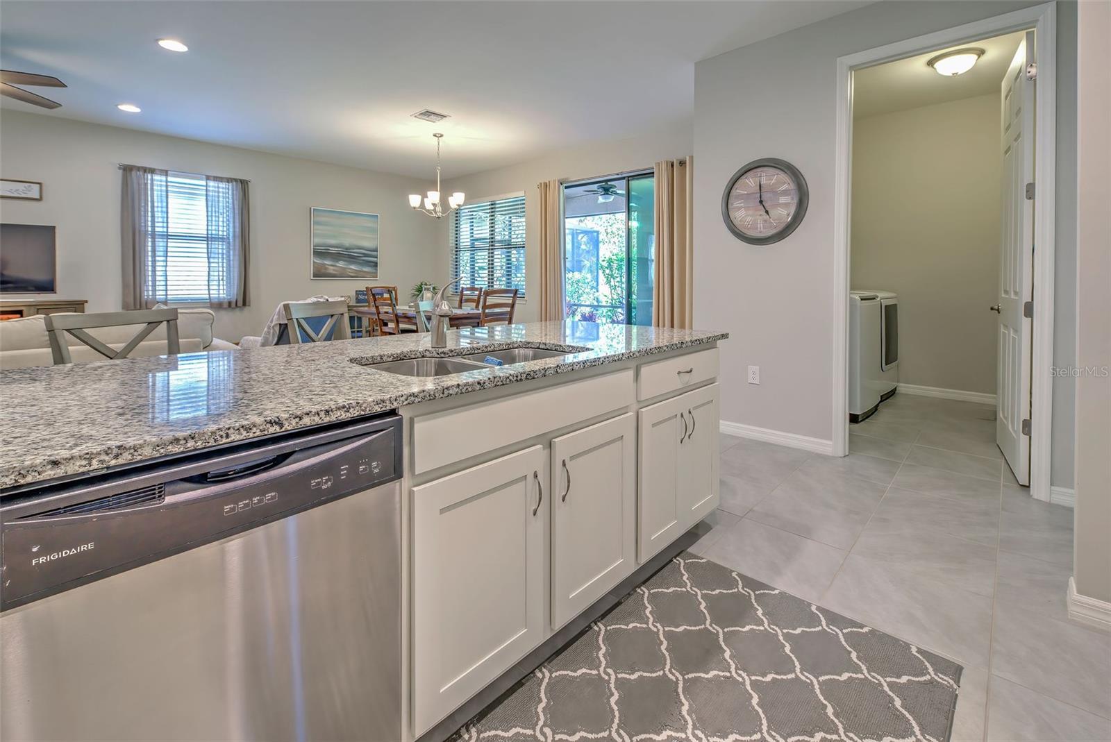 Listing photo id 31 for 11976 Blazing Star Drive