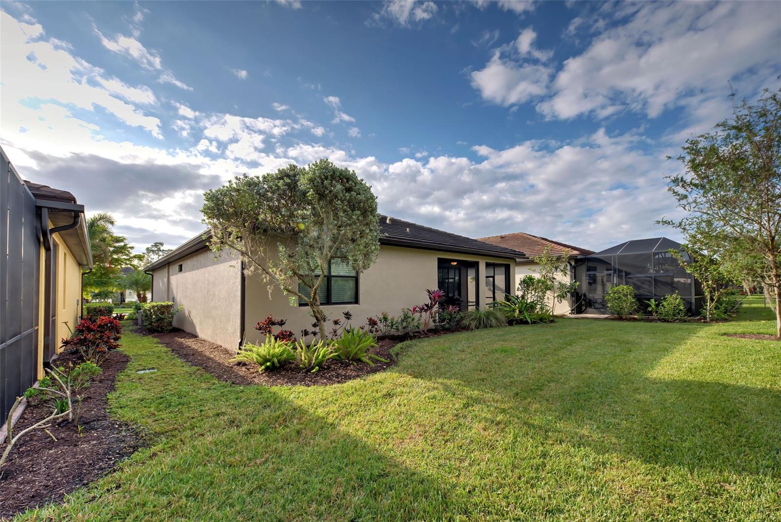 Listing photo id 5 for 11976 Blazing Star Drive