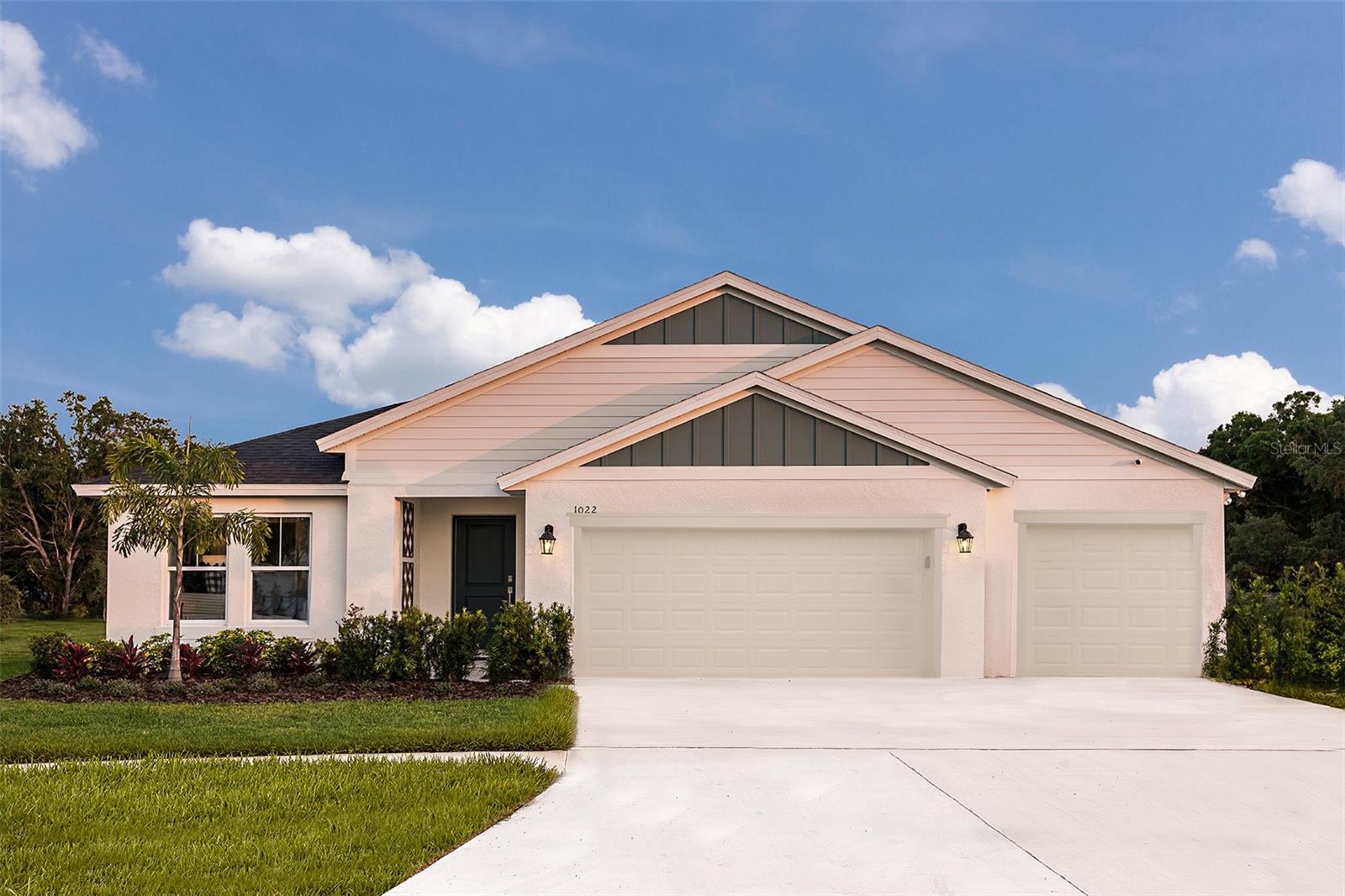 Listing Details for 1605 Hummingbird Road, WINTER HAVEN, FL 33884