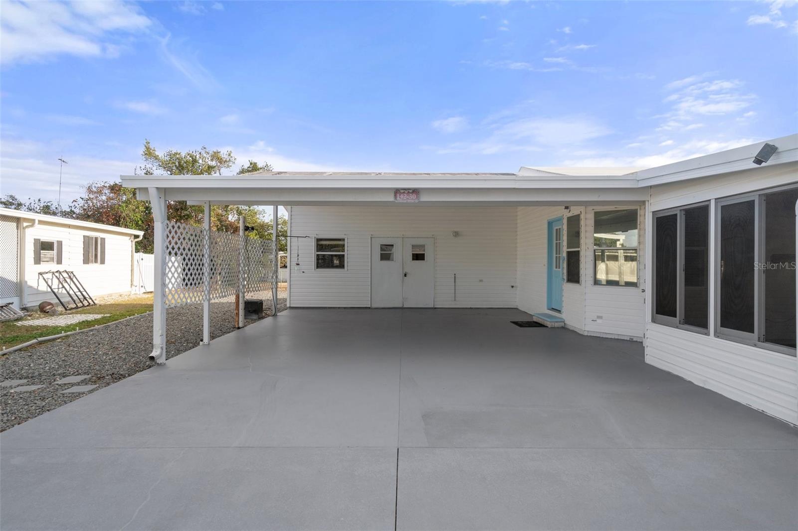 Listing photo id 28 for 14230 Montclair Drive