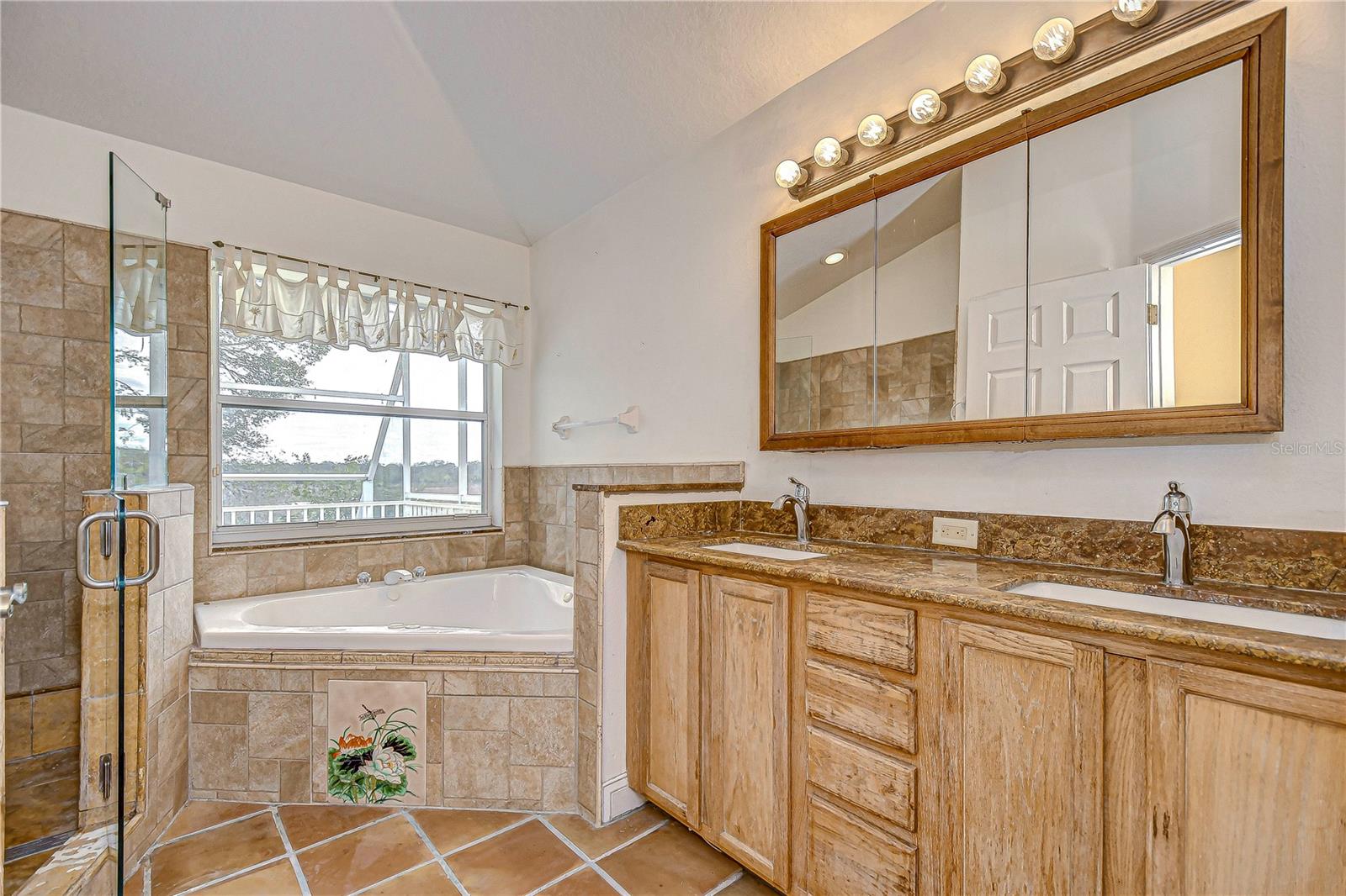 Listing photo id 20 for 22926 Sonoma Lane