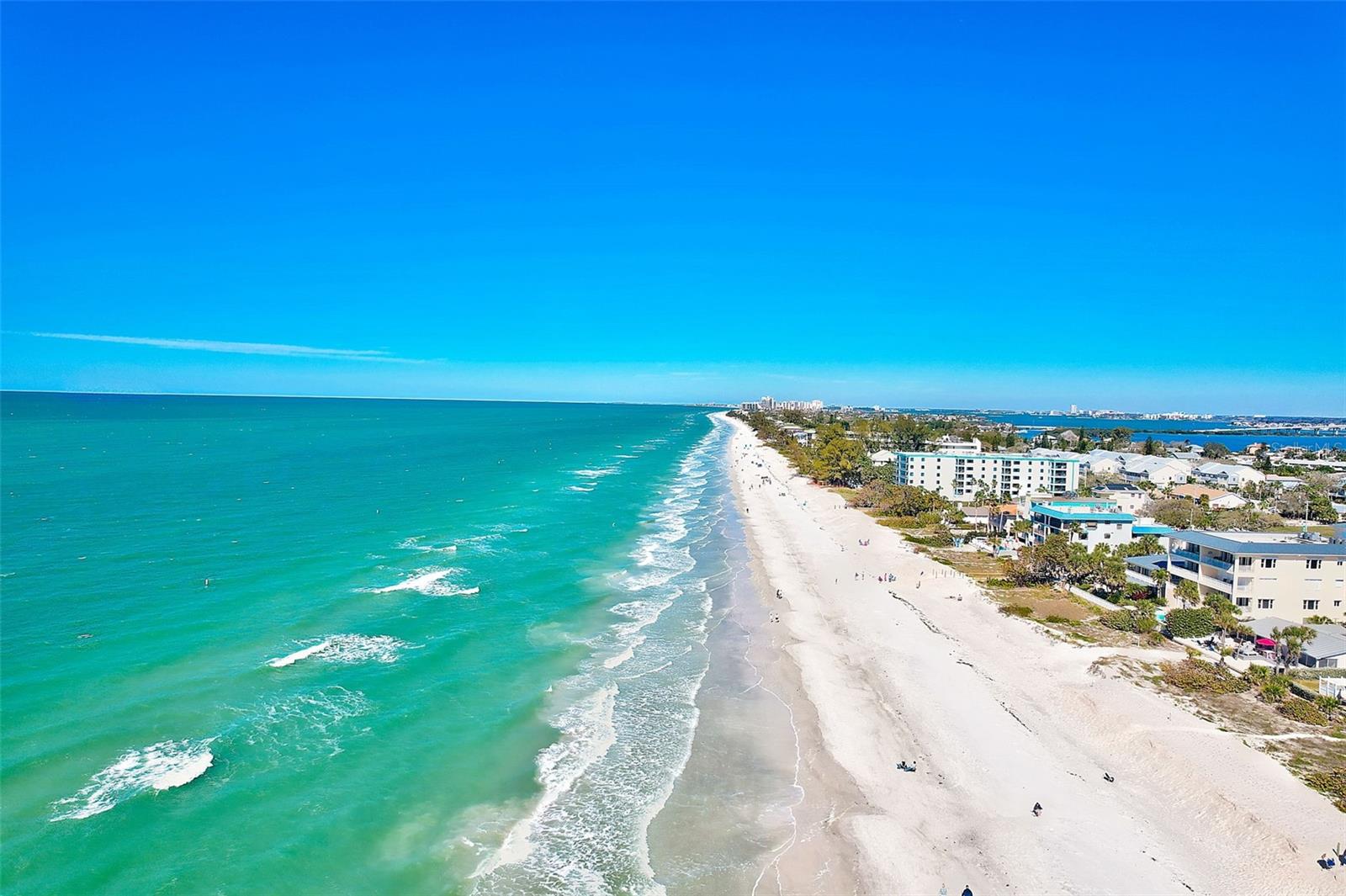 Listing photo id 44 for 1808 Gulf Boulevard Unit 1