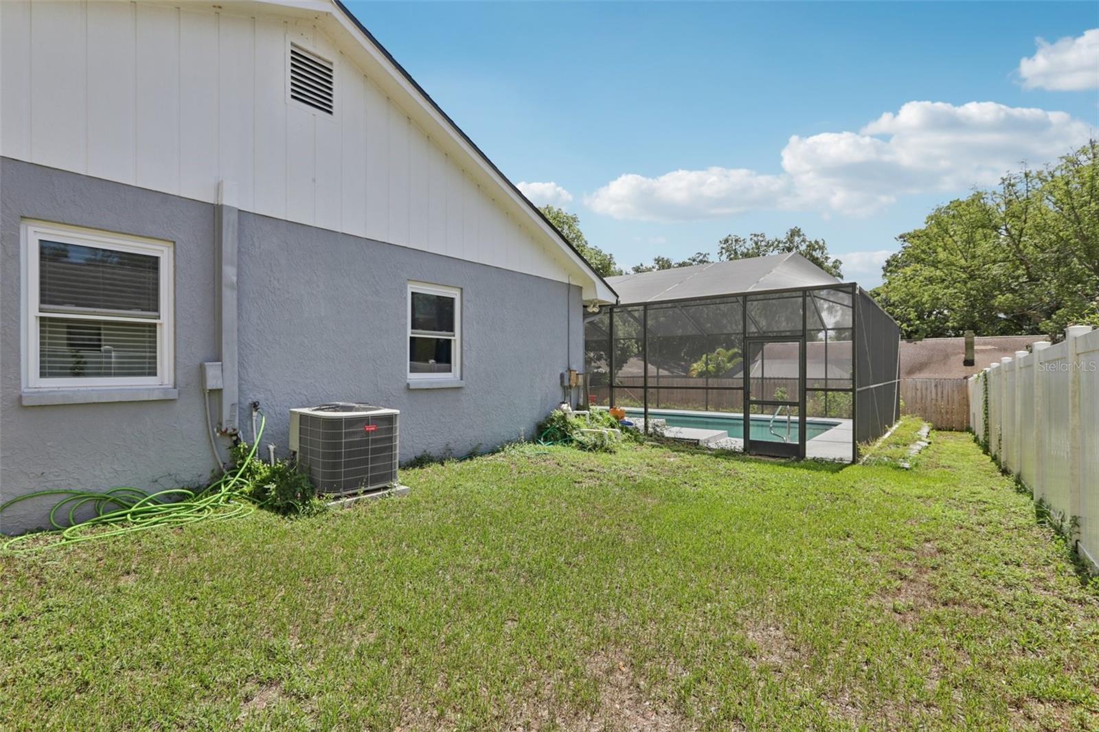 Image 53 of 62 For 1009 Black Knight Drive