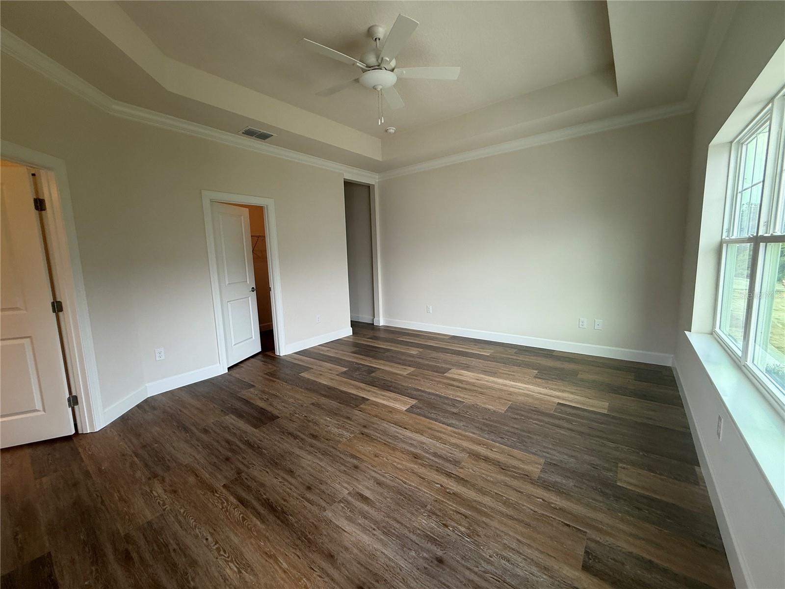 Image 35 of 48 For 5727 Desert Rose Place