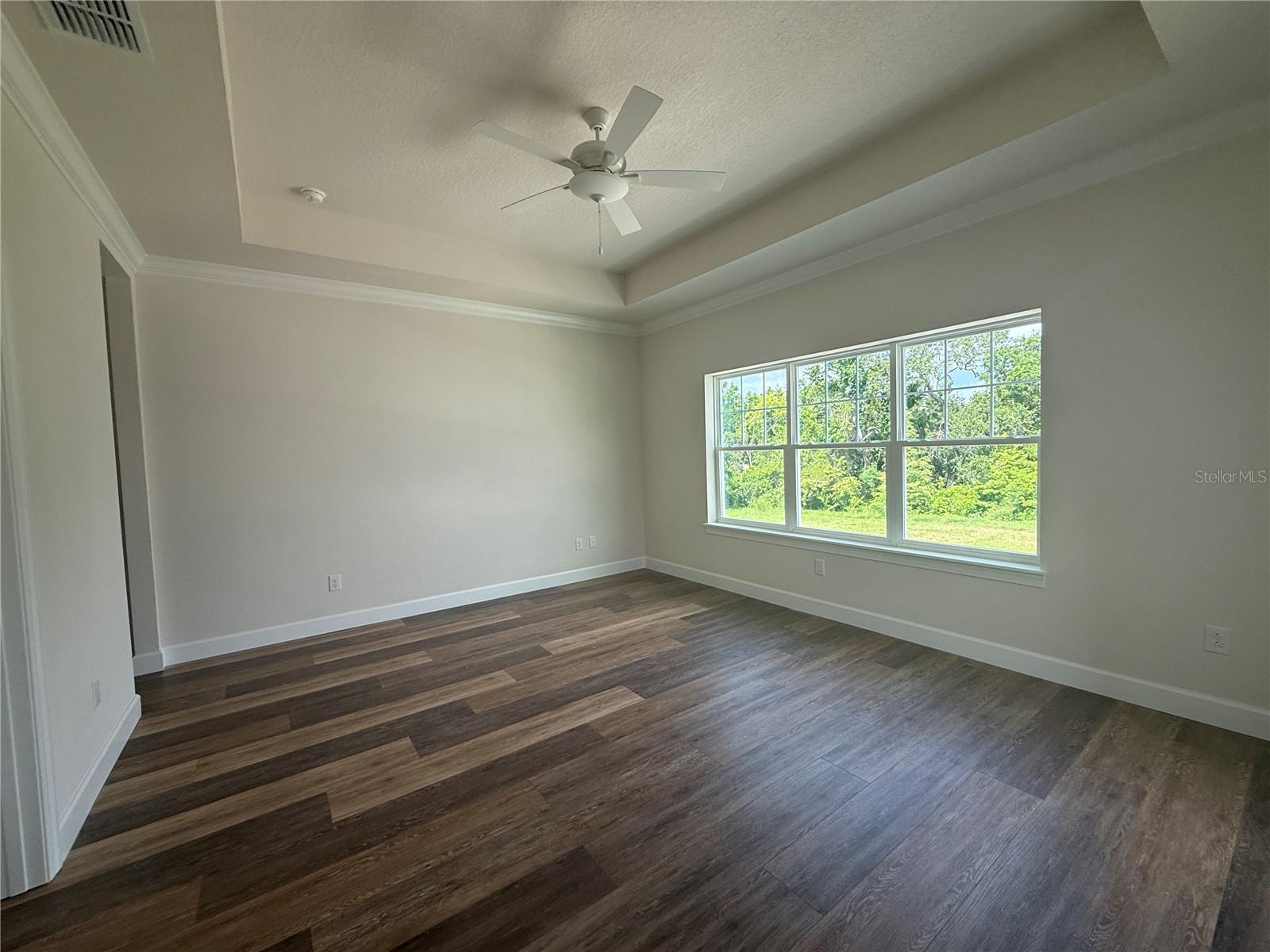 Image 37 of 48 For 5727 Desert Rose Place