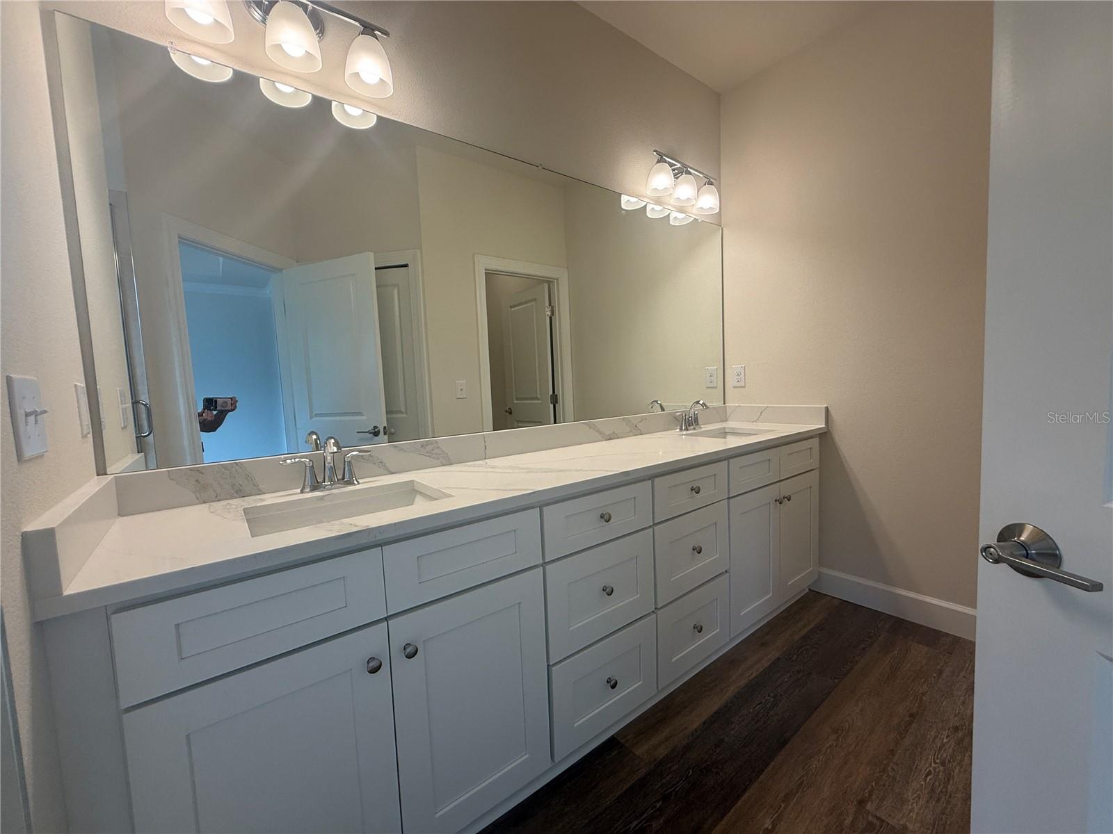Image 40 of 48 For 5727 Desert Rose Place