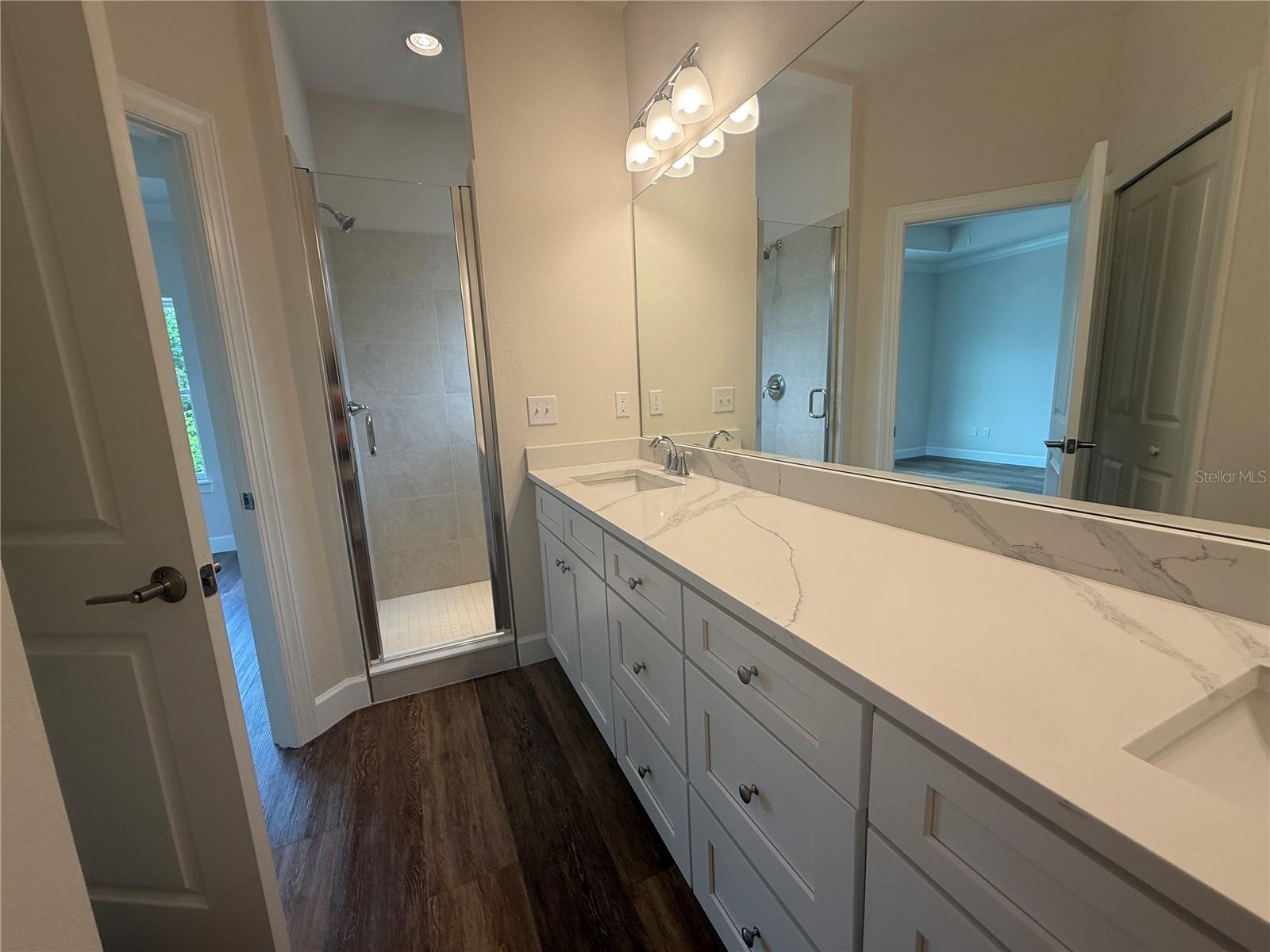 Image 41 of 48 For 5727 Desert Rose Place