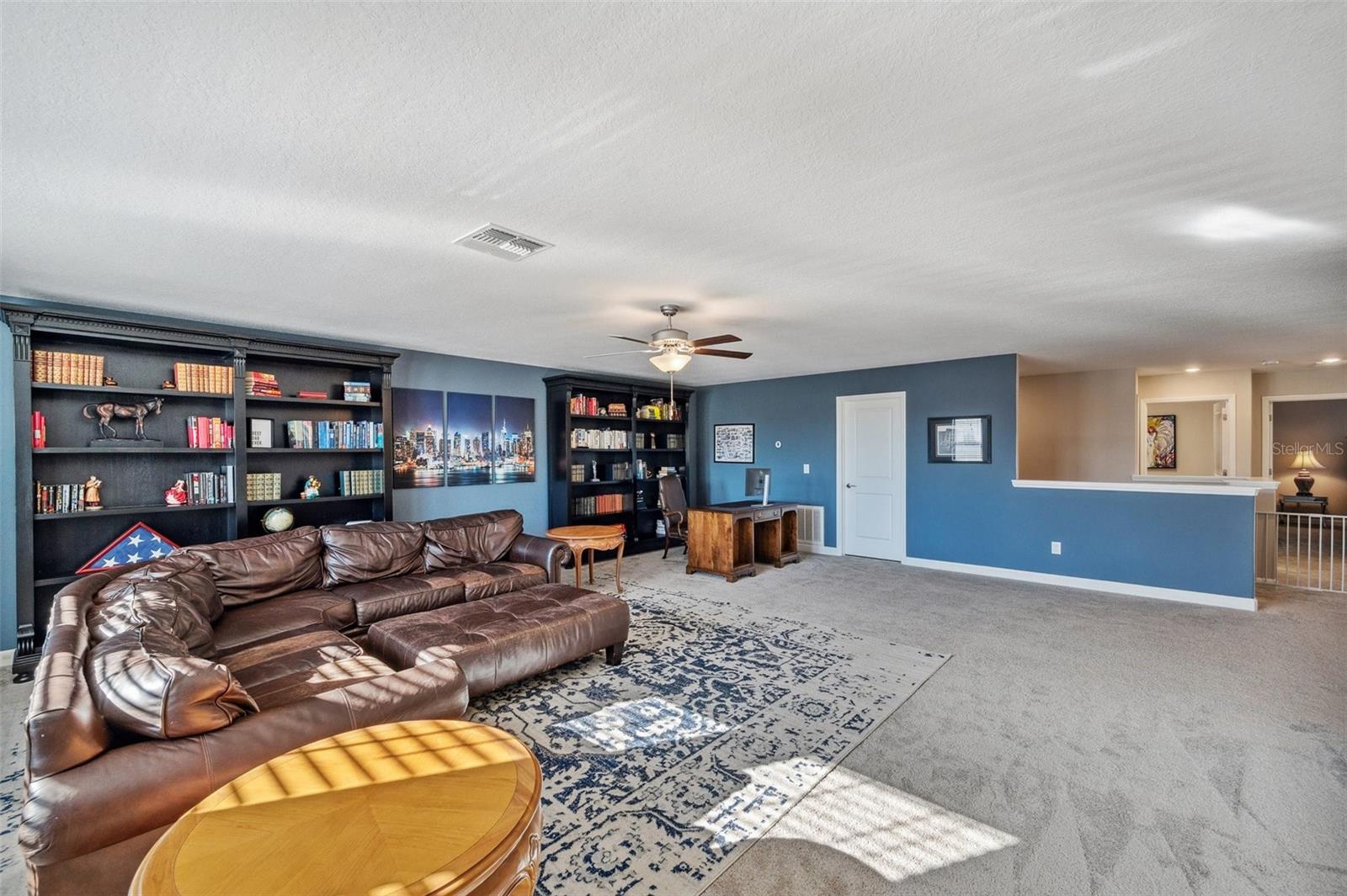 Listing photo id 26 for 9928 Ivory Drive