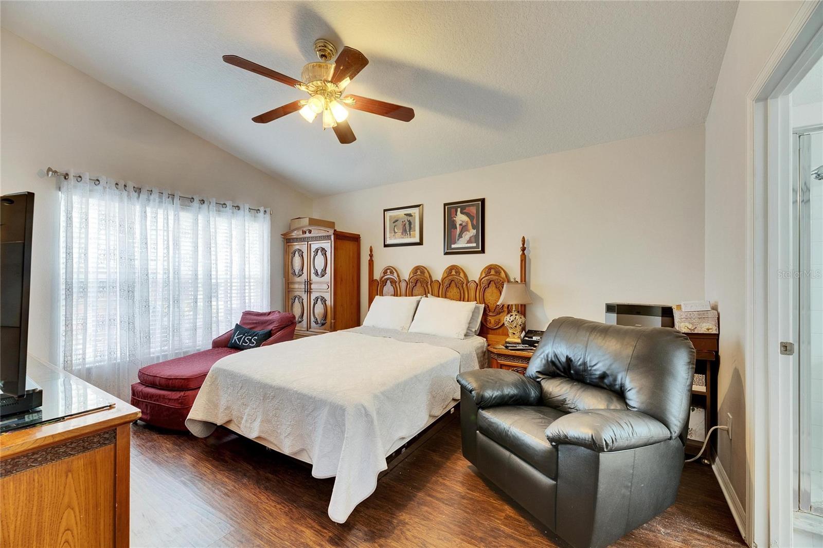 Image 33 of 53 For 31935 Brookstone Drive
