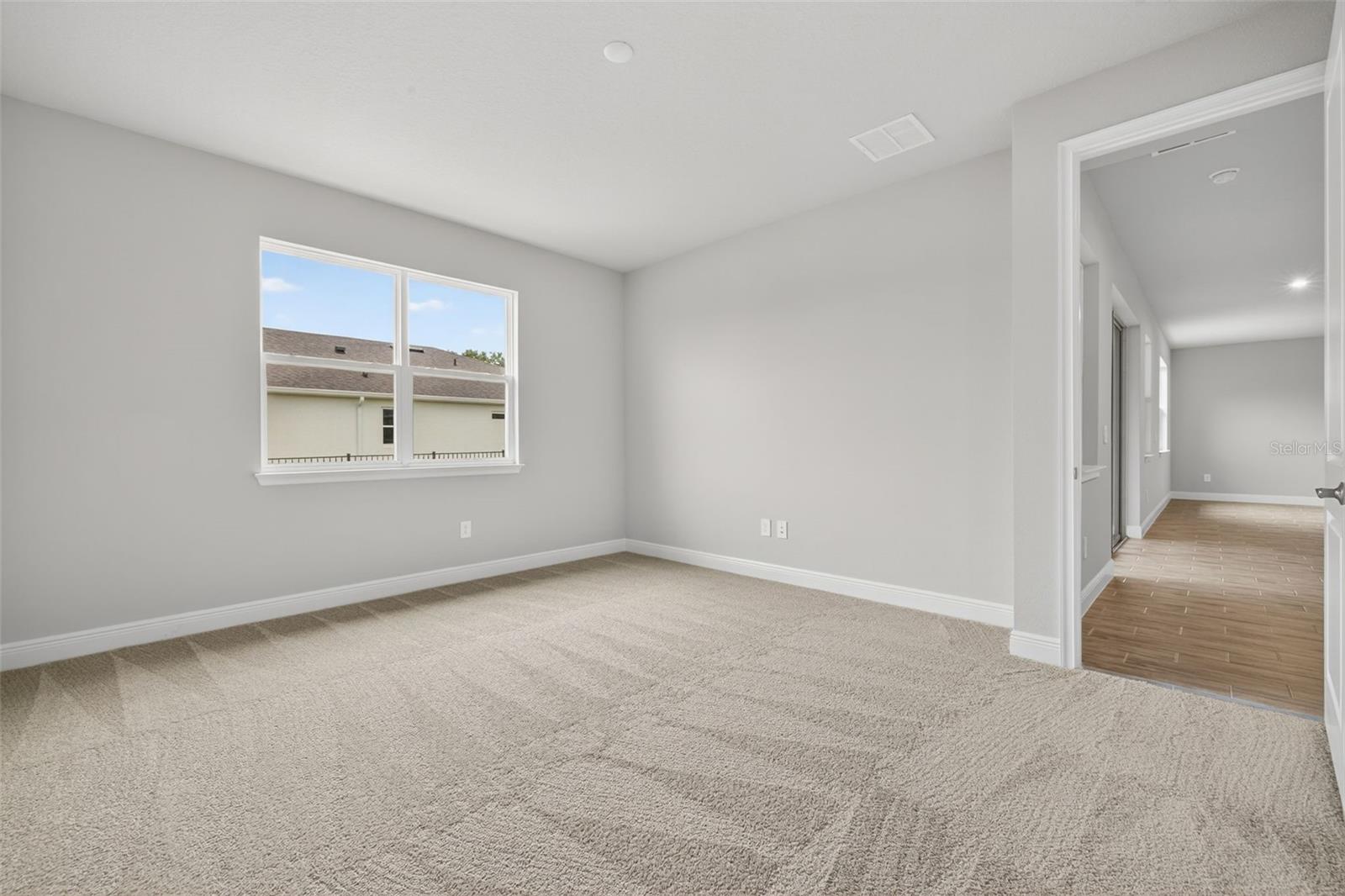 Image 17 of 41 For 12404 52nd Street E