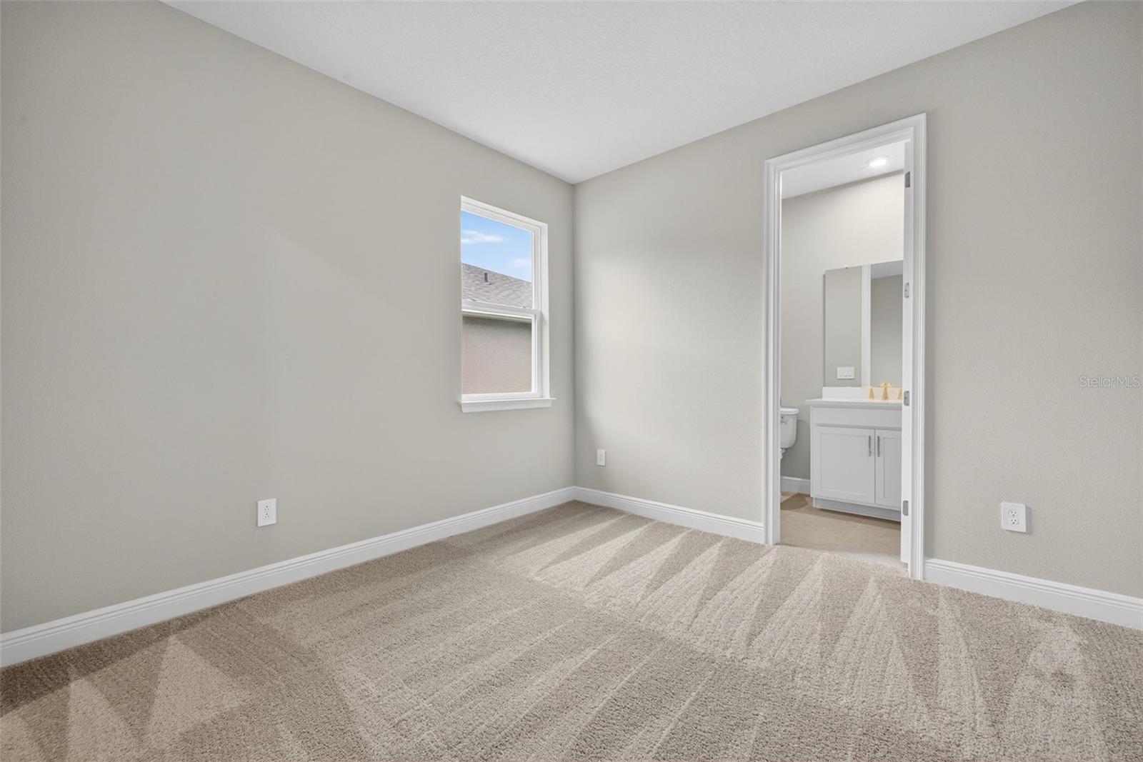 Image 26 of 41 For 12404 52nd Street E