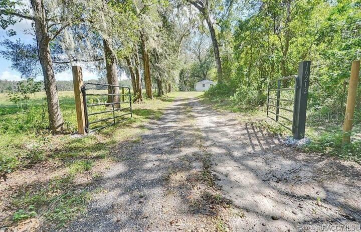 Details for 16212 Snow Memorial Highway, BROOKSVILLE, FL 34601