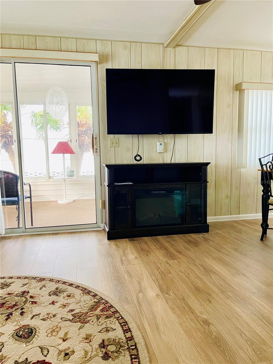 Image 11 of 21 For 61 Tanglewood Drive