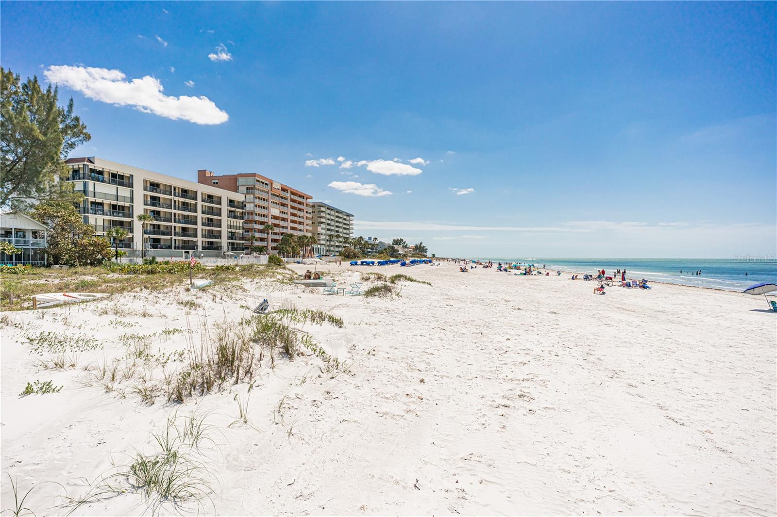 Listing photo id 43 for 20040 Gulf Boulevard 605