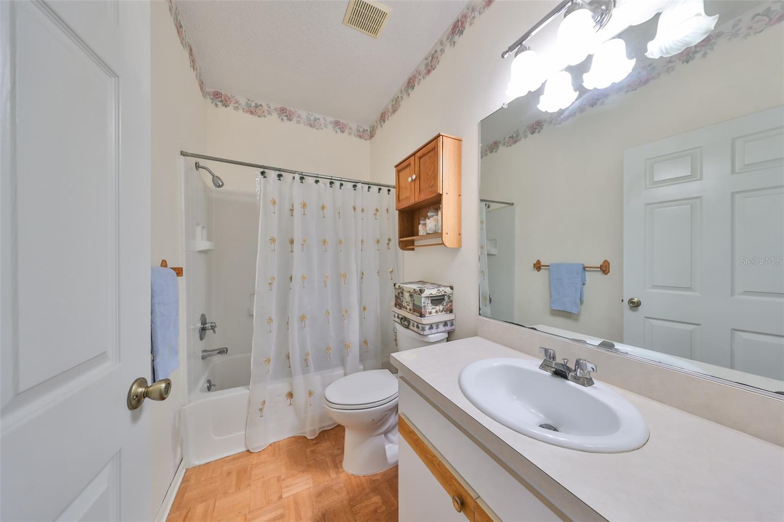 Image 25 of 41 For 2620 Newcomb Court