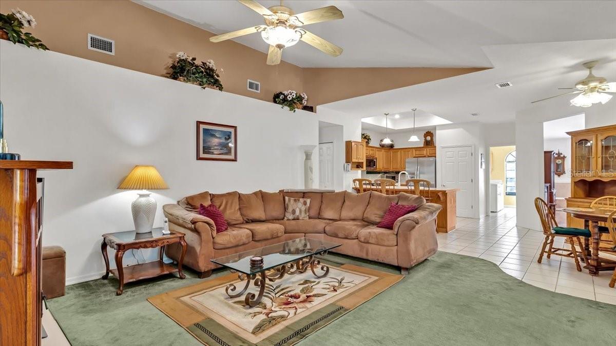 Listing photo id 20 for 4739 Mahogany Court