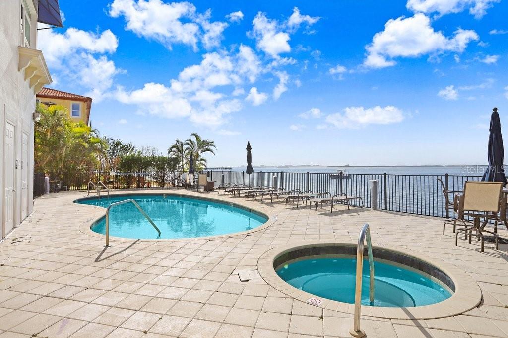 Listing photo id 35 for 1340 Bayshore Boulevard 407