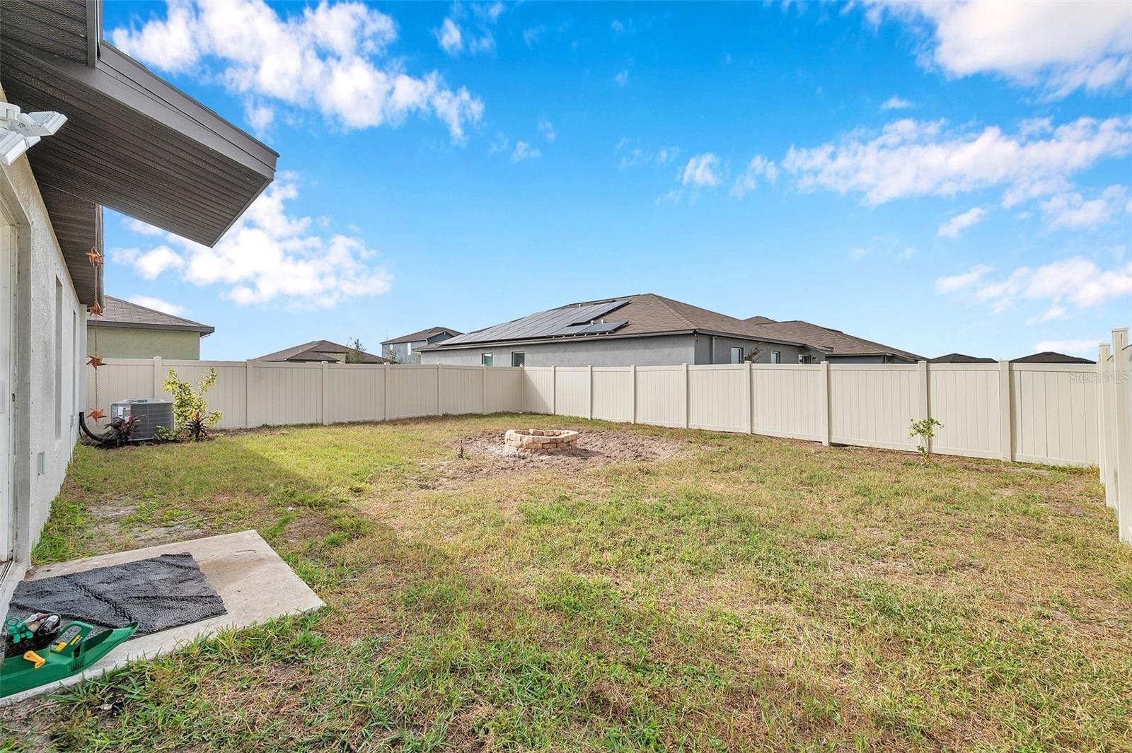 Image 23 of 31 For 5493 Blue Azure Drive