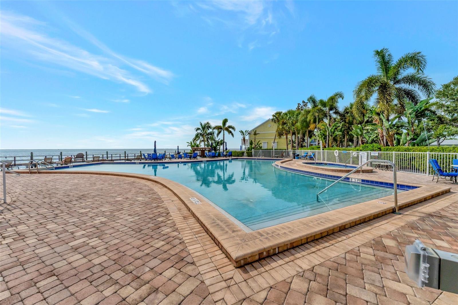 Image 30 of 44 For 4827 Coquina Key Drive Se B