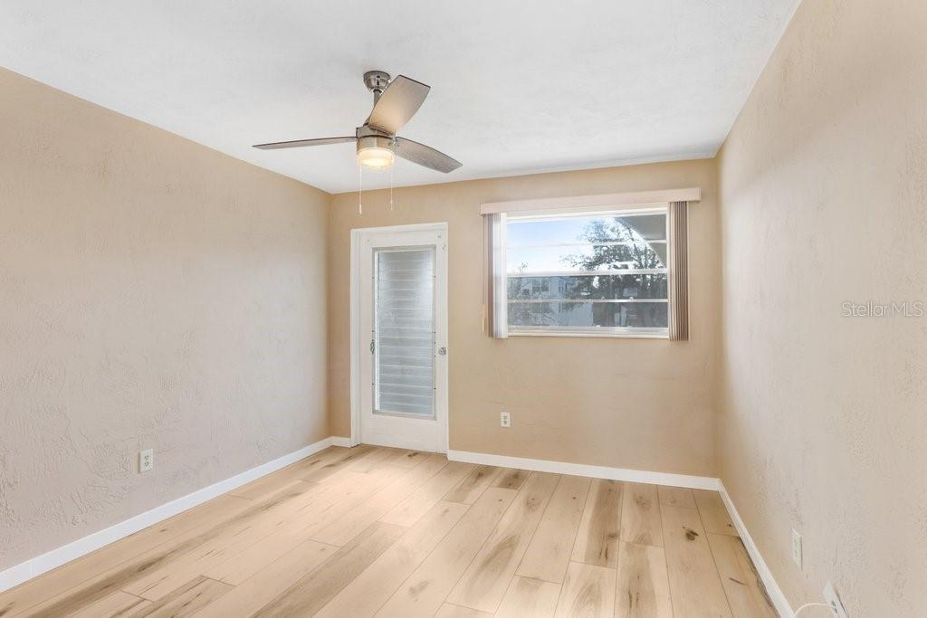 Image 32 of 46 For 2434 Australia Way E 42