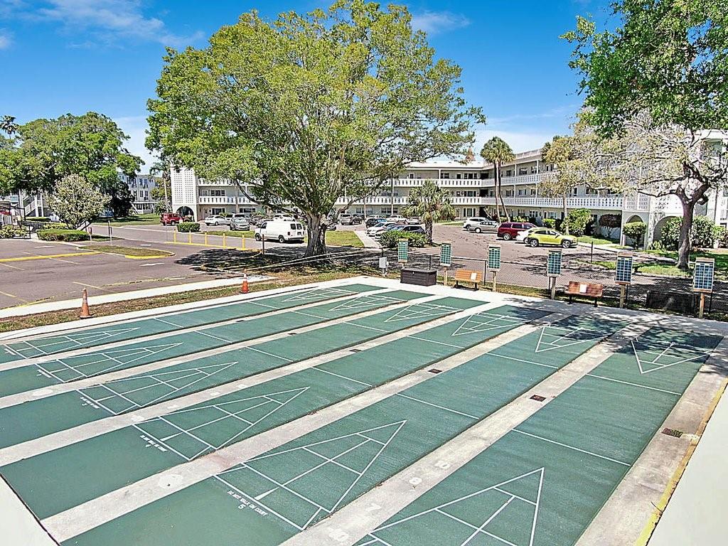 Image 40 of 46 For 2434 Australia Way E 42