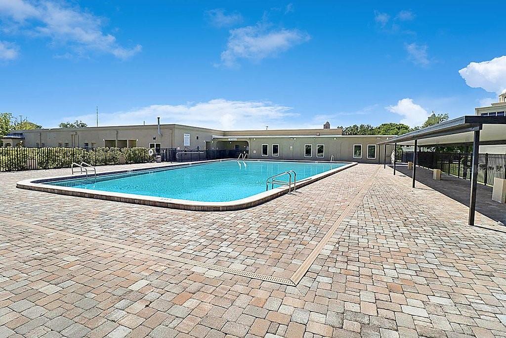 Image 42 of 46 For 2434 Australia Way E 42