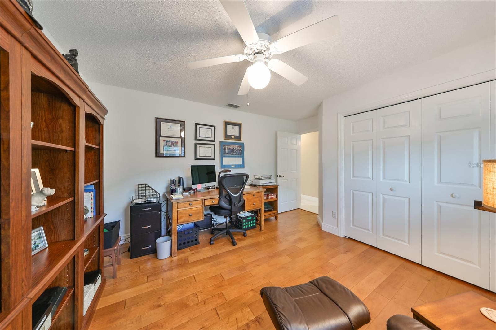 Listing photo id 28 for 2337 Platinum Drive