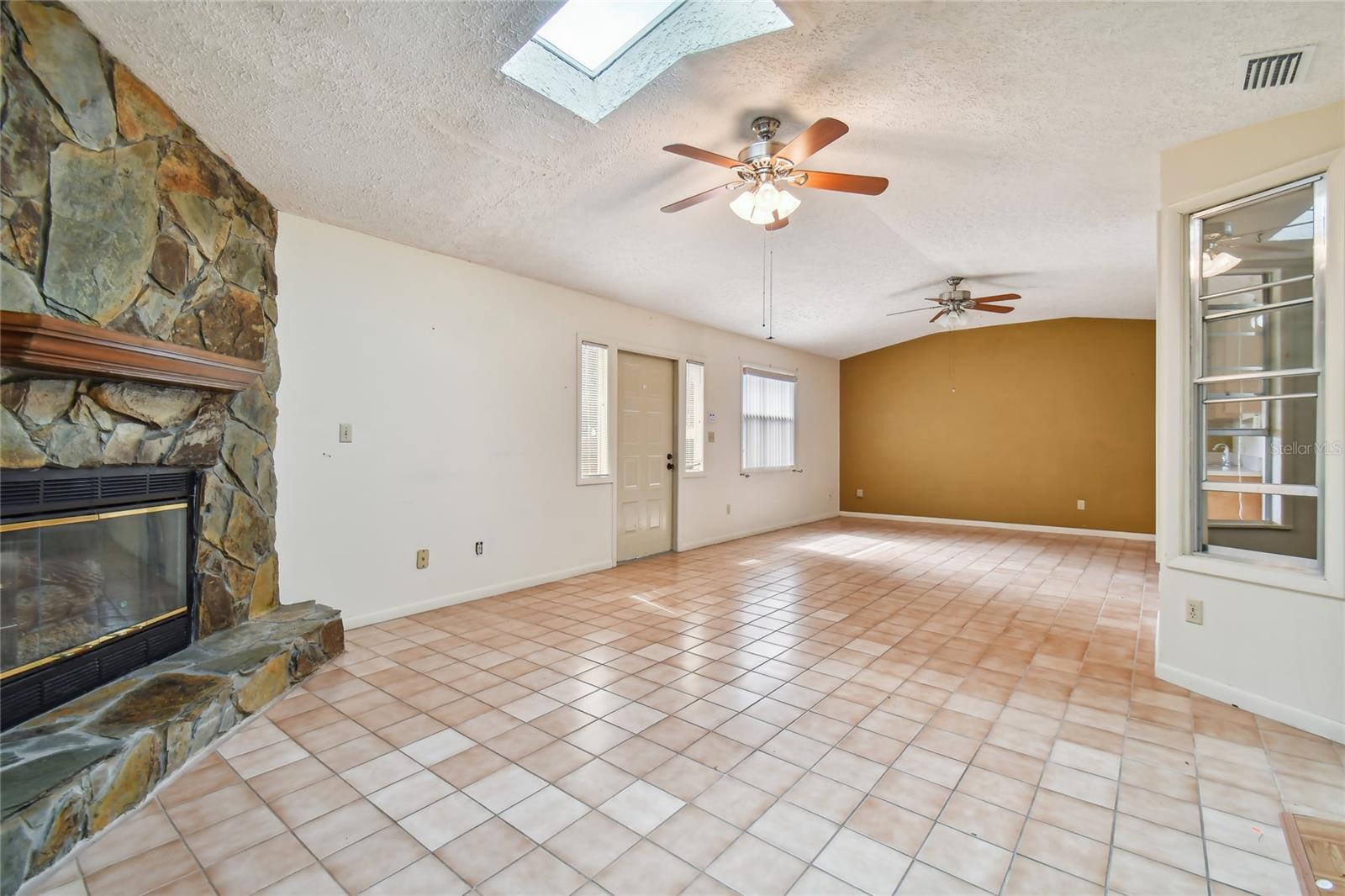 Image 43 of 43 For 22368 Southshore Drive