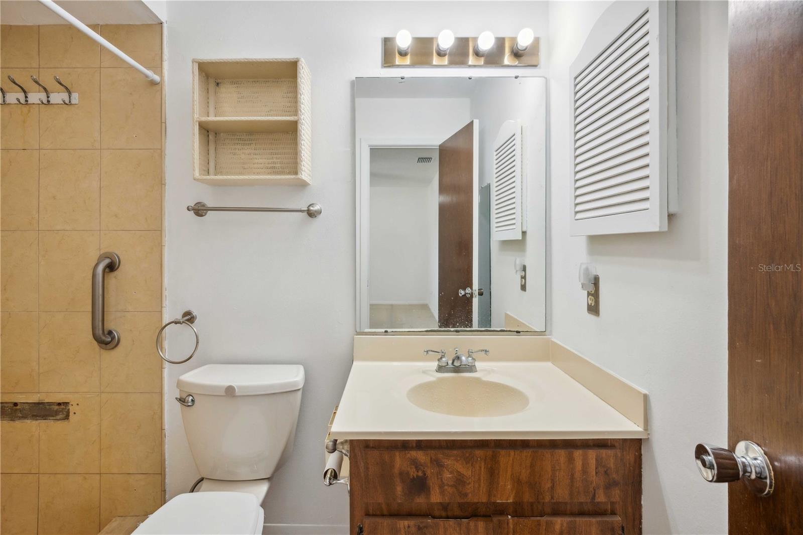 Image 44 of 46 For 22368 Southshore Drive