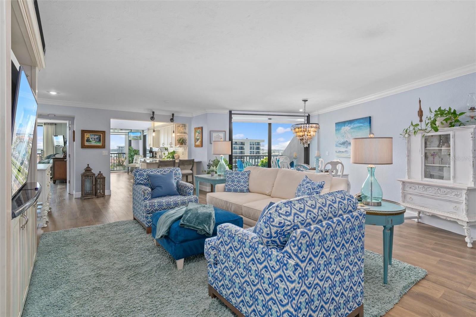 Image 11 of 80 For 1660 Gulf Boulevard 706