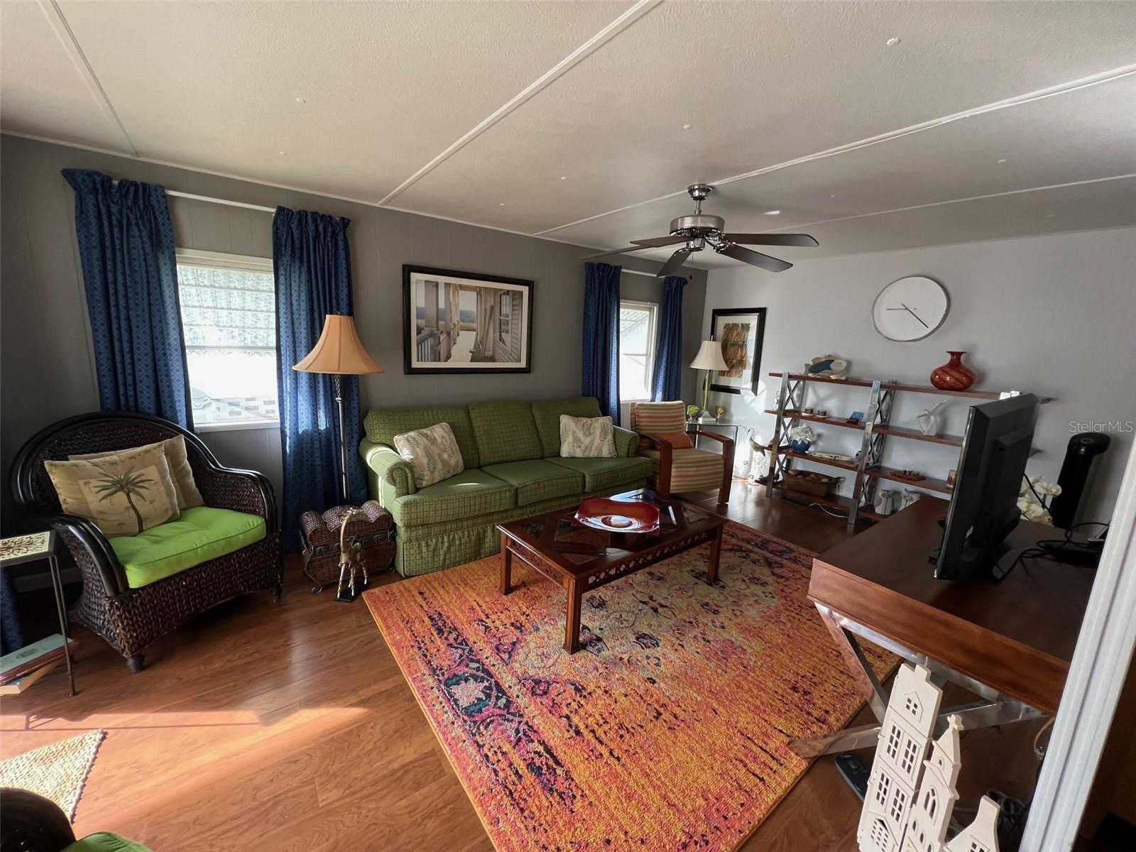 Image 12 of 31 For 12651 Seminole Boulevard 15b
