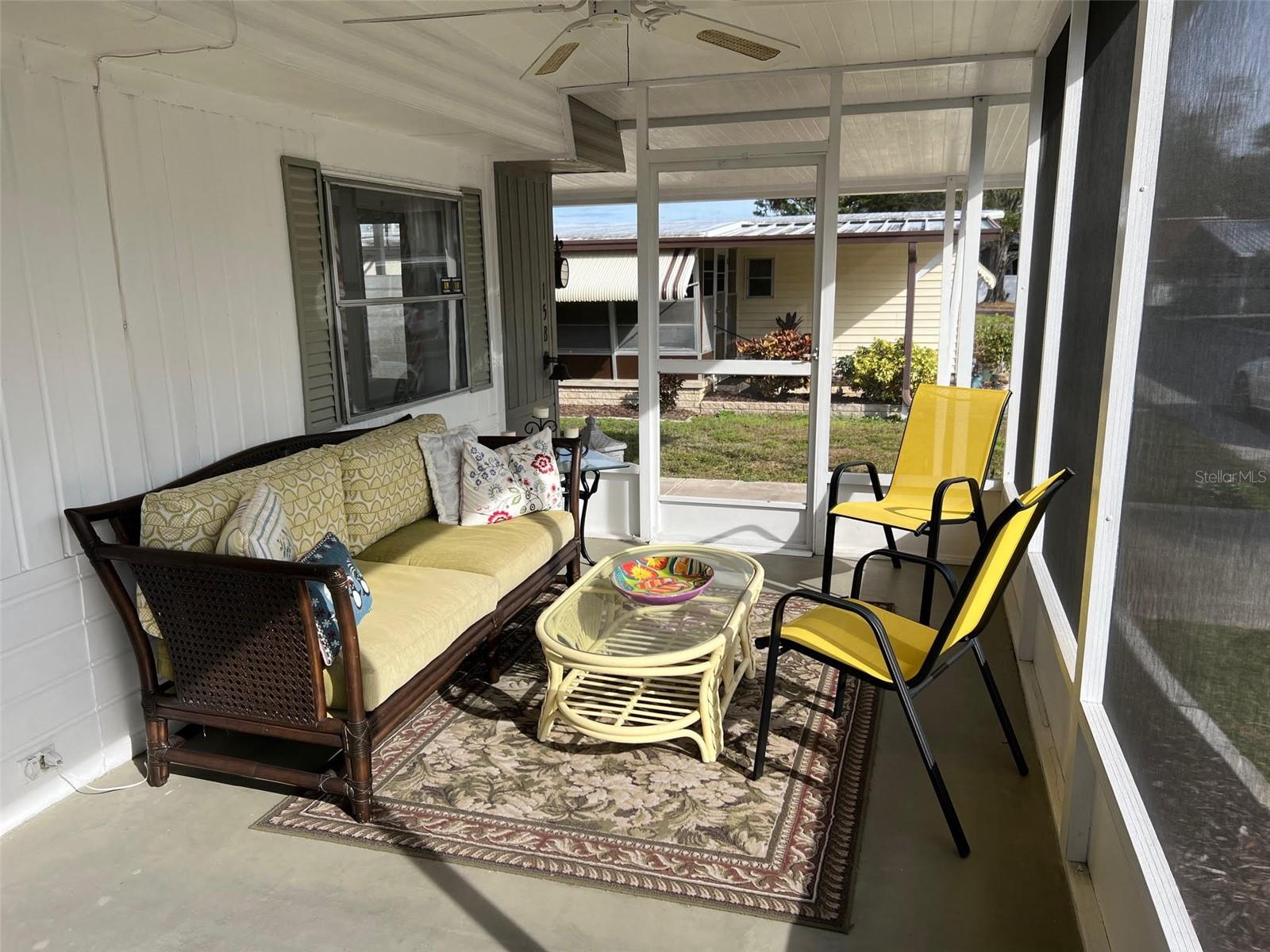 Image 15 of 31 For 12651 Seminole Boulevard 15b