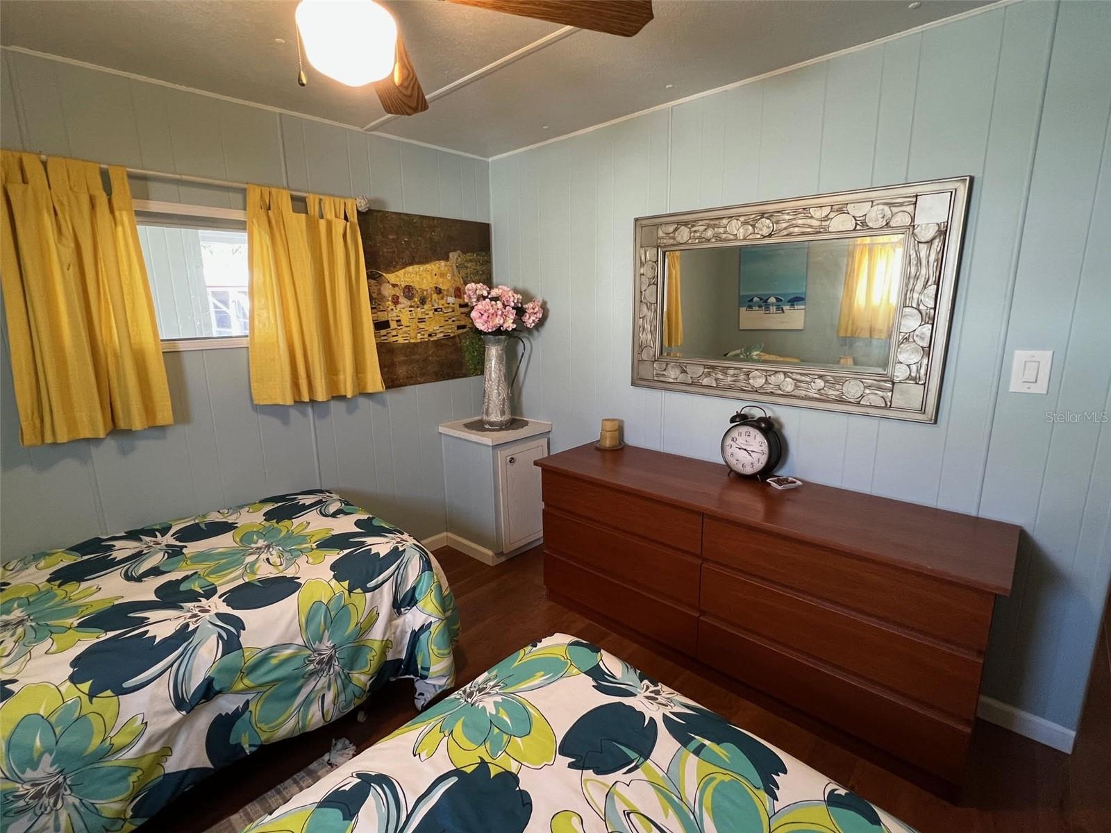 Image 19 of 31 For 12651 Seminole Boulevard 15b