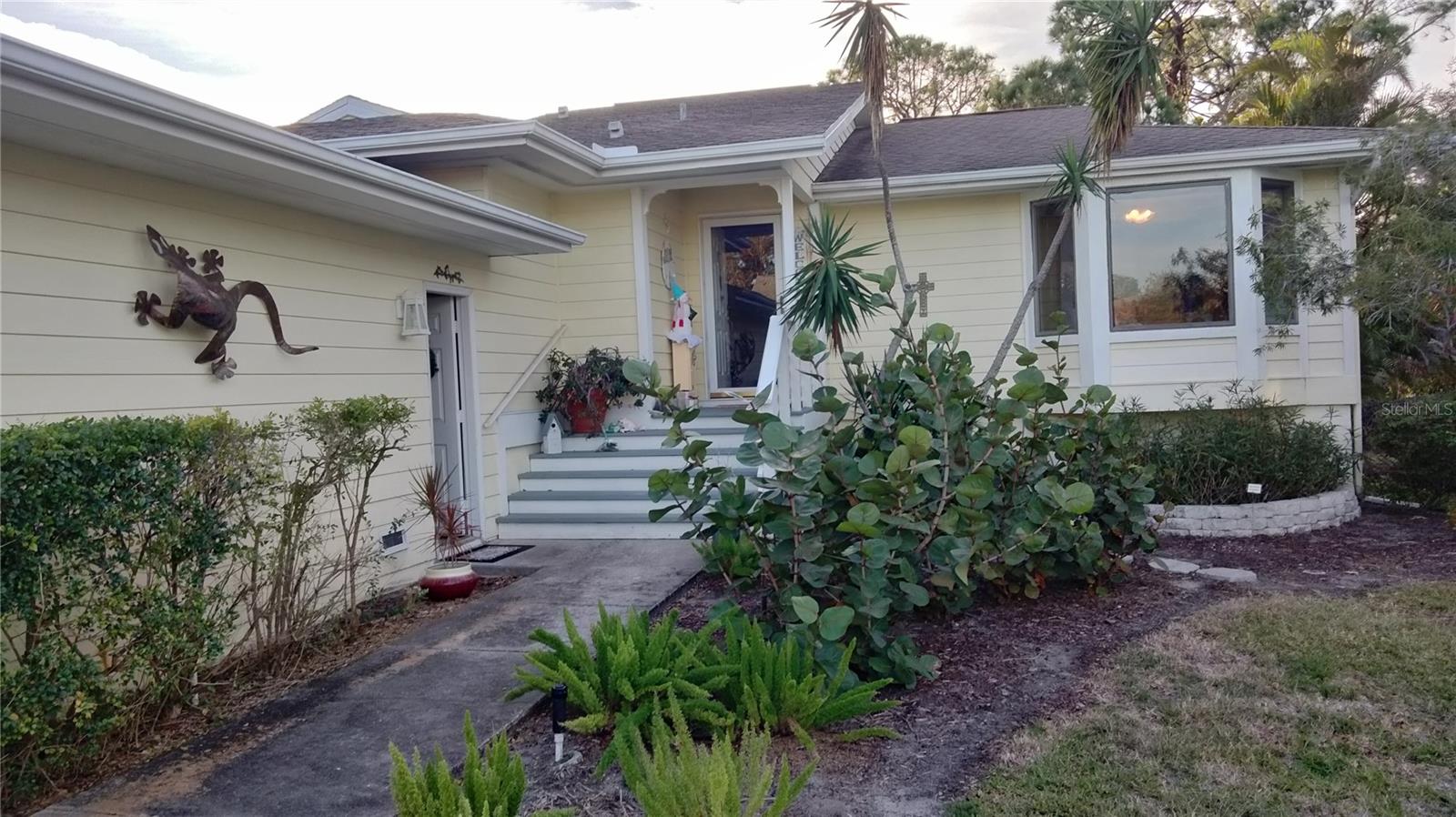 Details for 1030 Lake Avoca Drive, TARPON SPRINGS, FL 34689