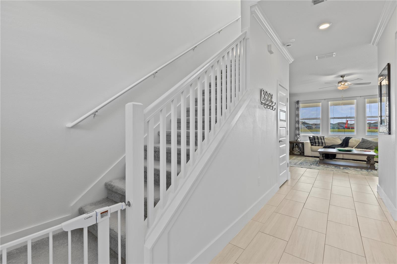 Listing photo id 3 for 8280 Rolling Tides Drive