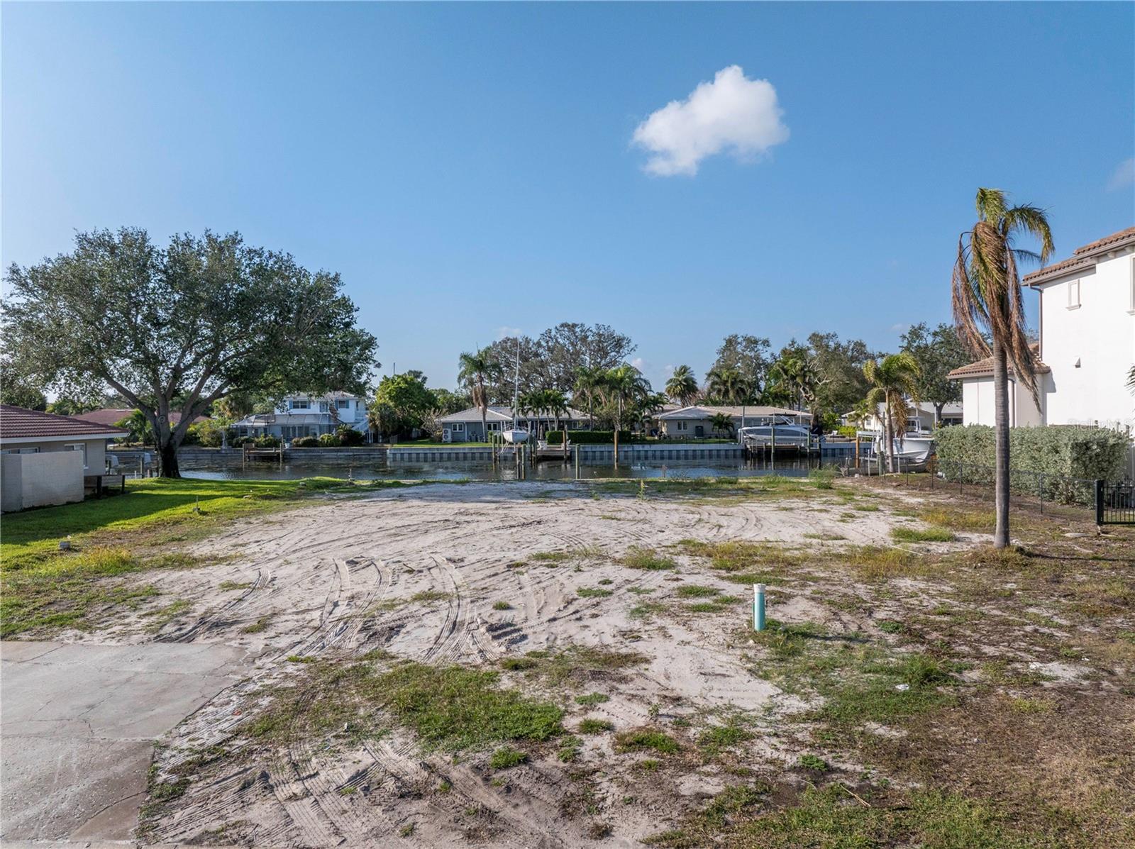 Details for 2019 Illinois Avenue Ne, SAINT PETERSBURG, FL 33703