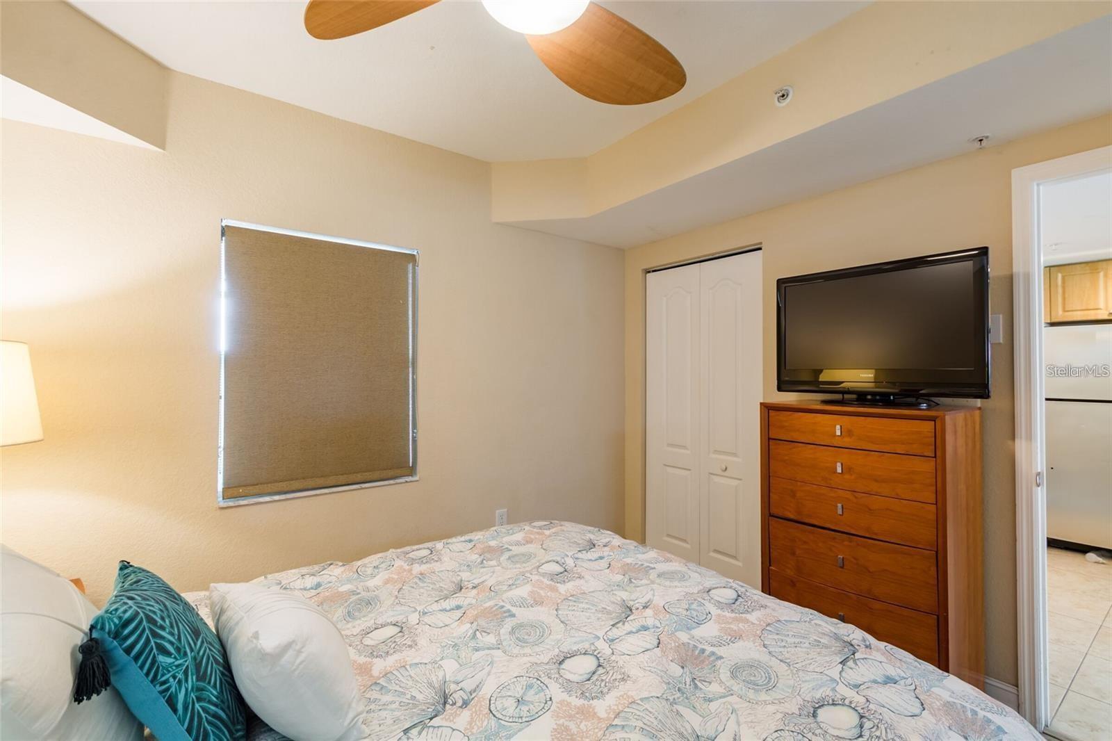 Image 20 of 25 For 11605 Gulf Boulevard 307