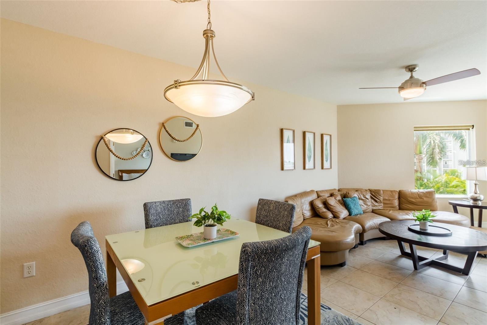 Image 6 of 25 For 11605 Gulf Boulevard 307