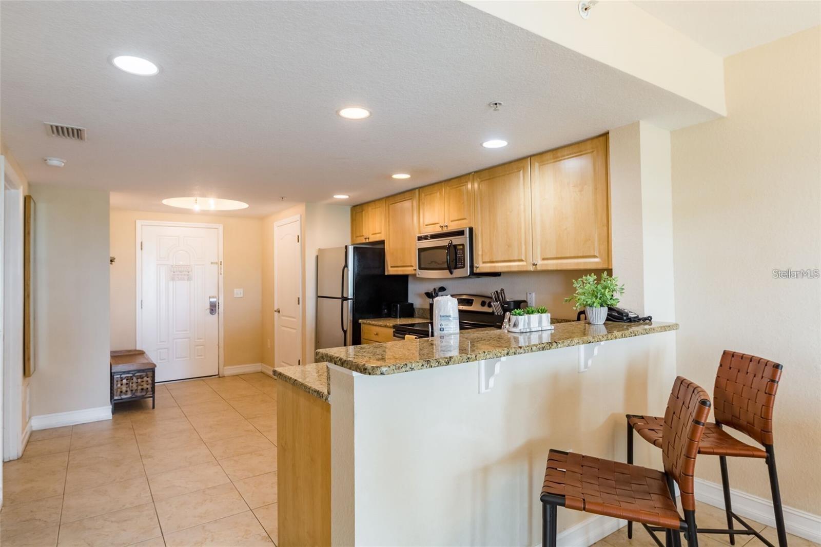 Image 7 of 25 For 11605 Gulf Boulevard 307