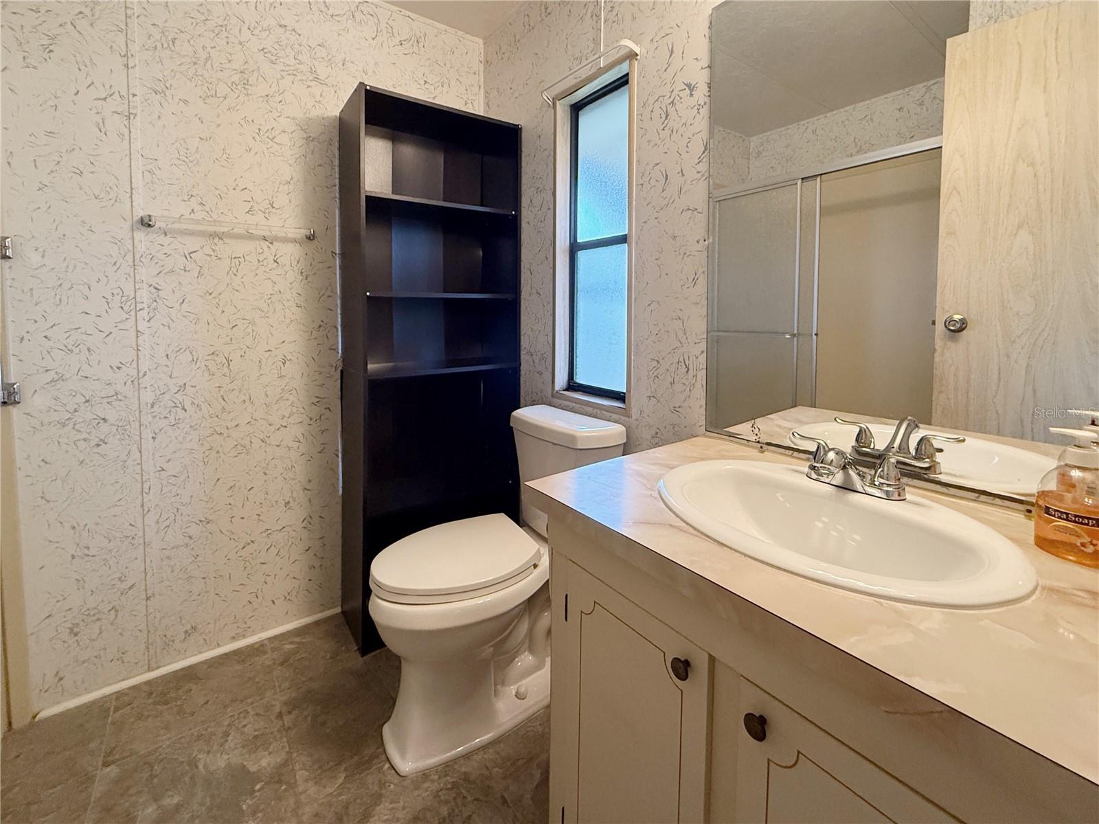 Image 10 of 29 For 225 Saint Thomas Circle