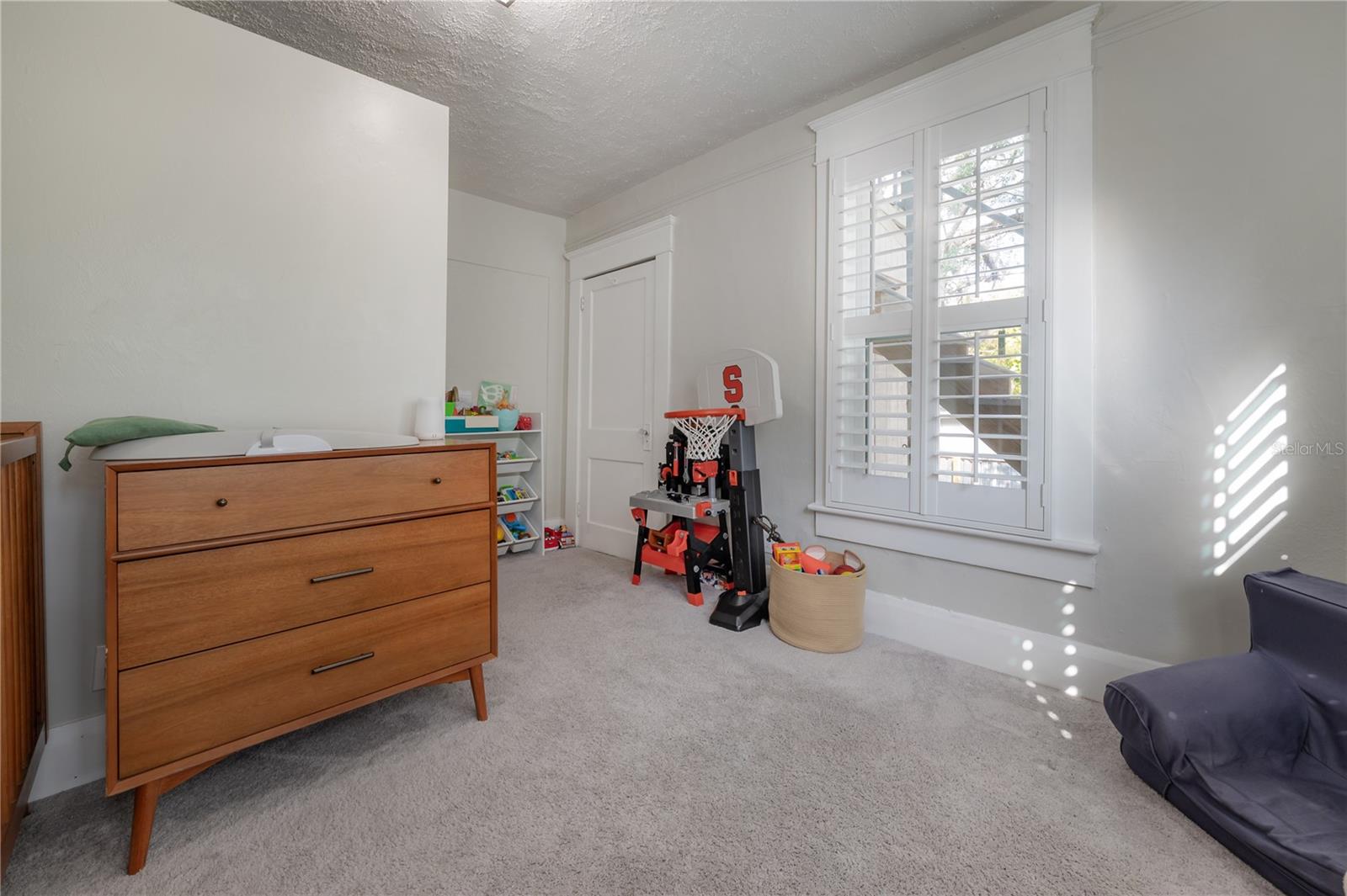 Listing photo id 37 for 922 Patterson Street