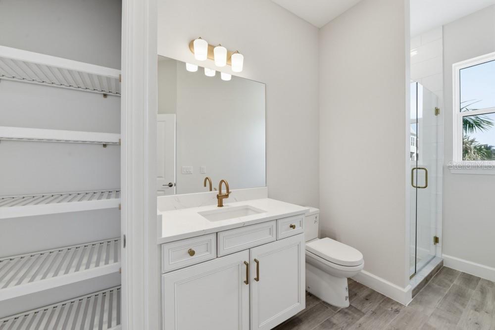 Image 22 of 51 For 1623 Sea Haven Drive 301