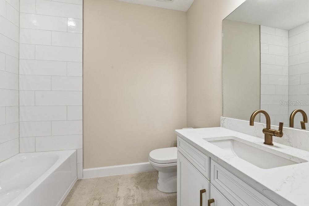 Image 26 of 51 For 1623 Sea Haven Drive 301