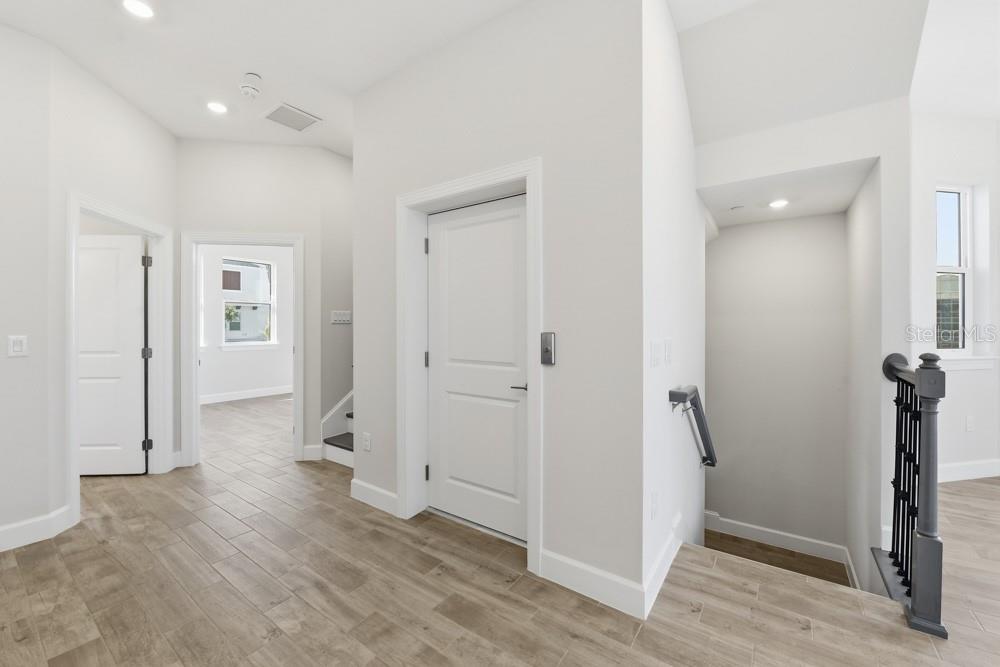 Image 28 of 51 For 1623 Sea Haven Drive 301