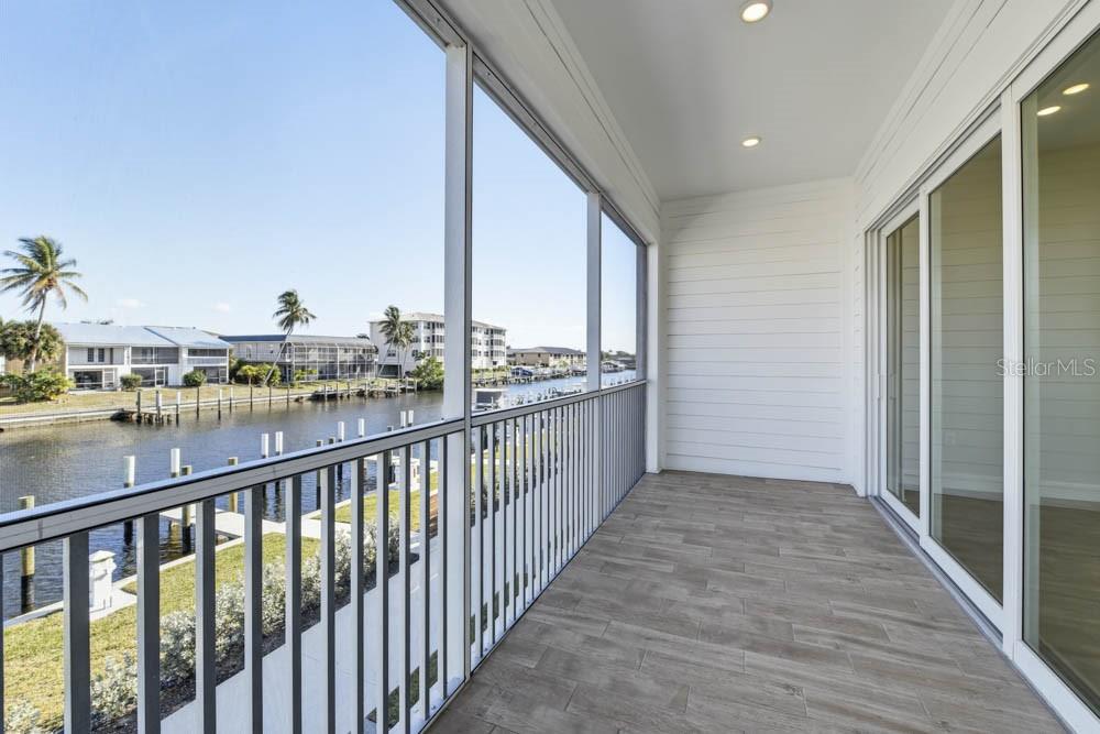 Image 38 of 51 For 1623 Sea Haven Drive 301