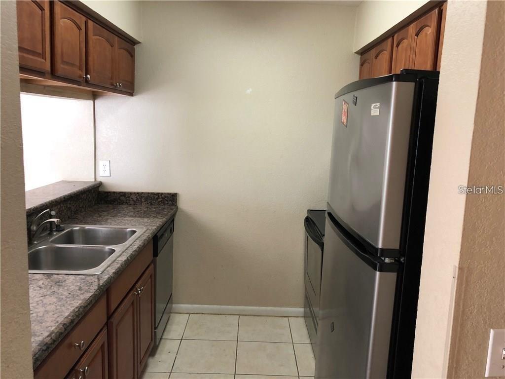 Image 5 of 12 For 5440 Macdill Avenue 3f