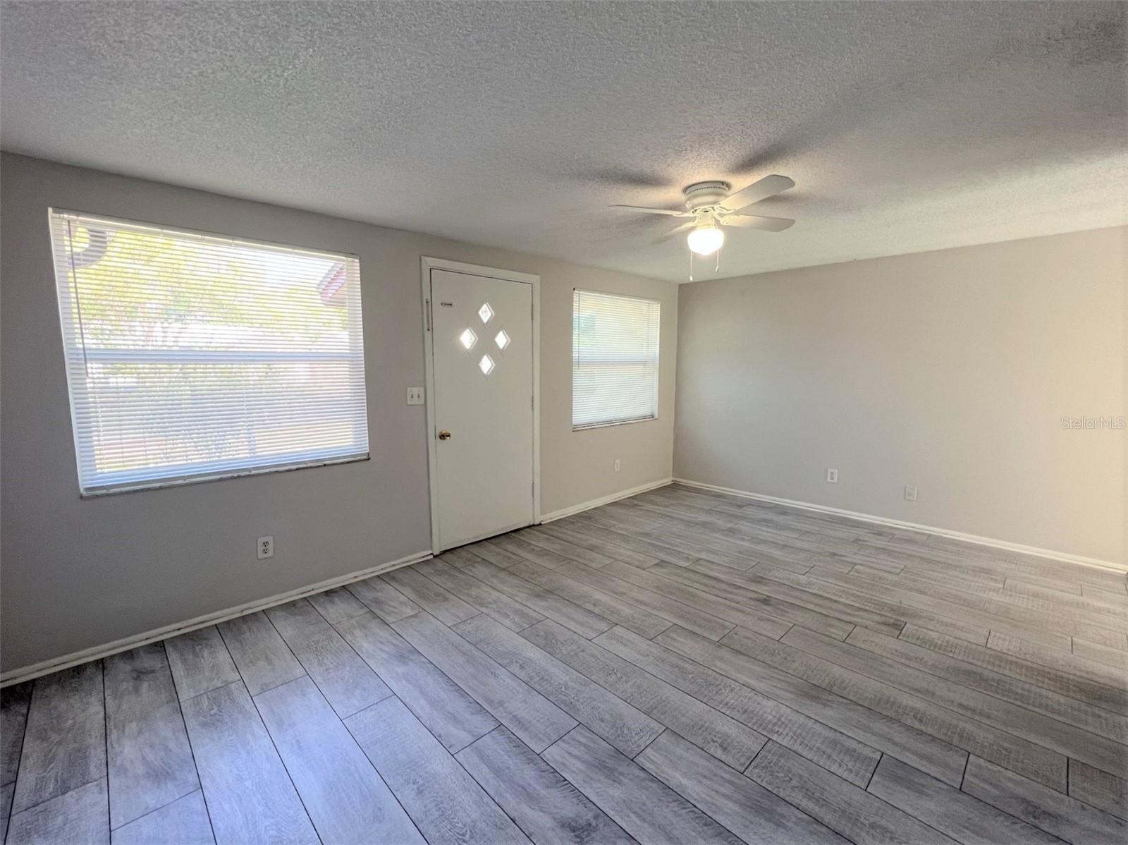 Image 4 of 22 For 8634 Sabal Way