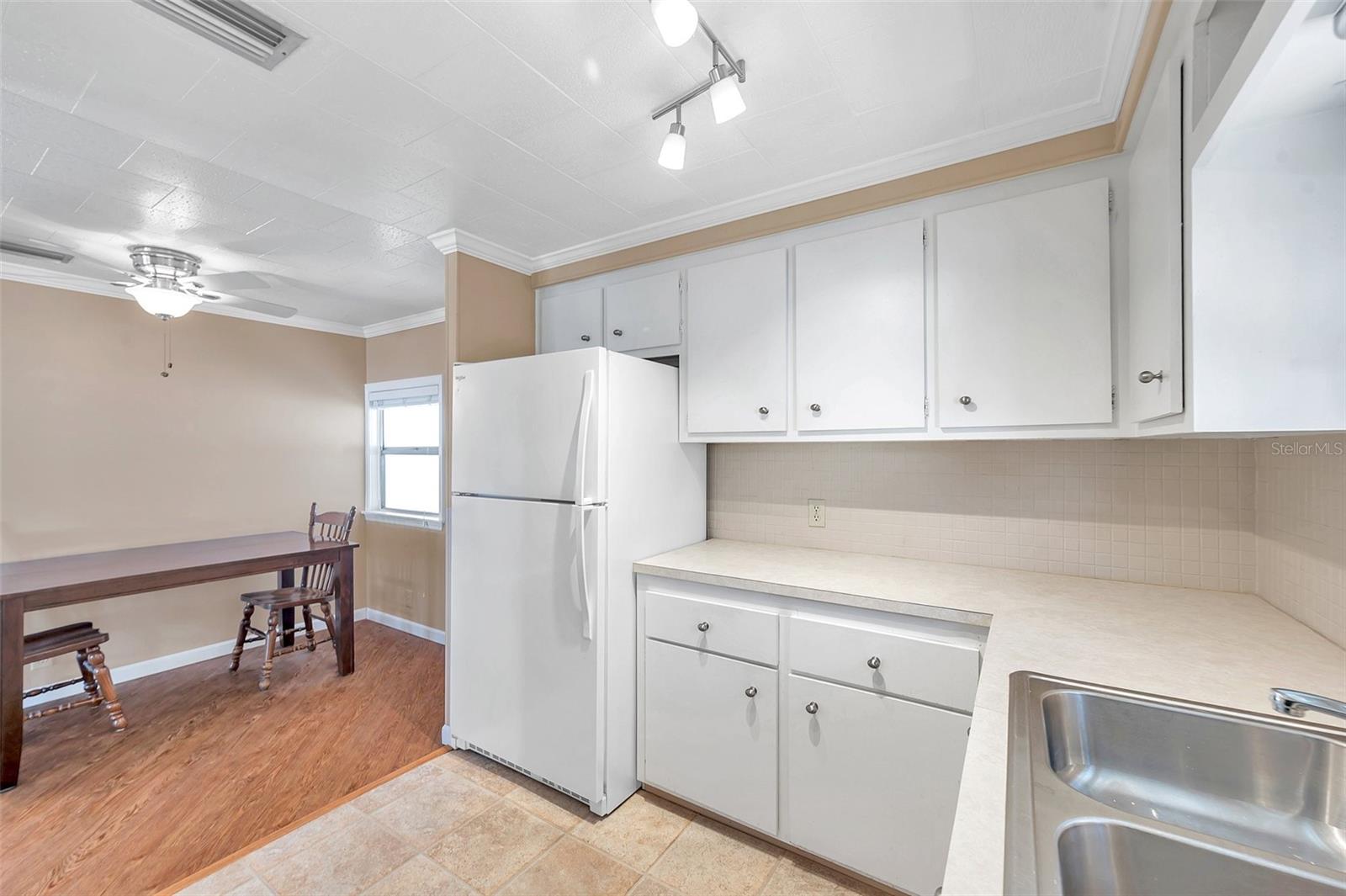 Image 24 of 65 For 4851 Gandy Boulevard B6 L3