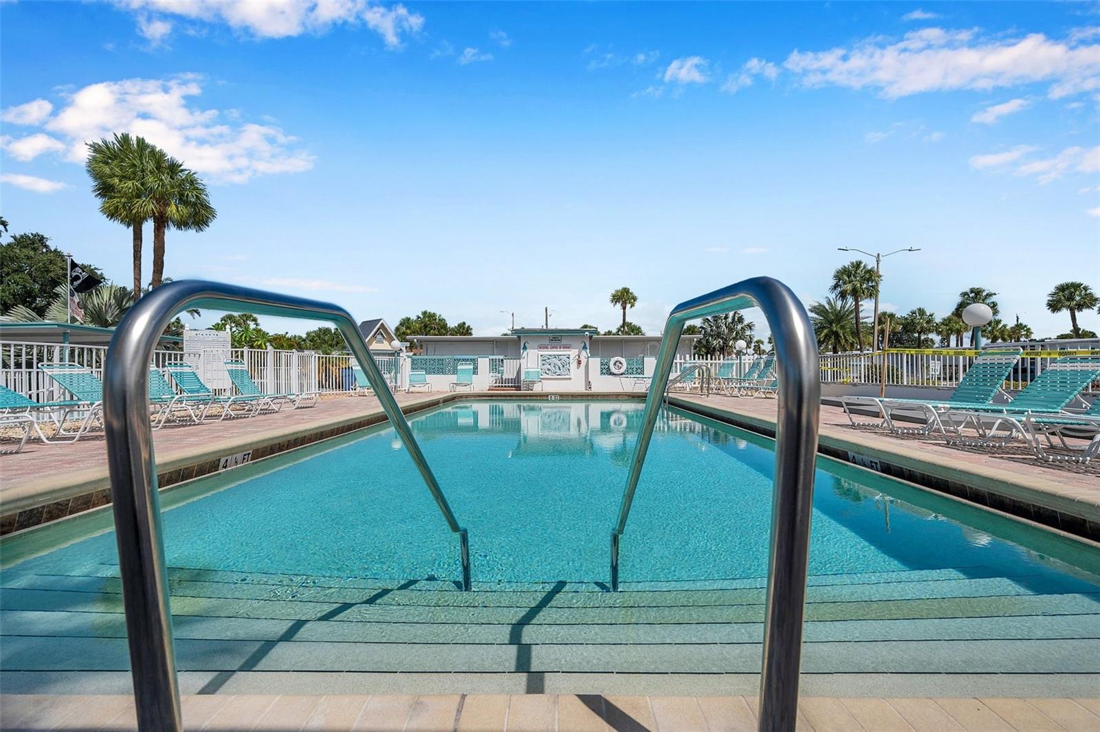 Image 51 of 65 For 4851 Gandy Boulevard B6 L3