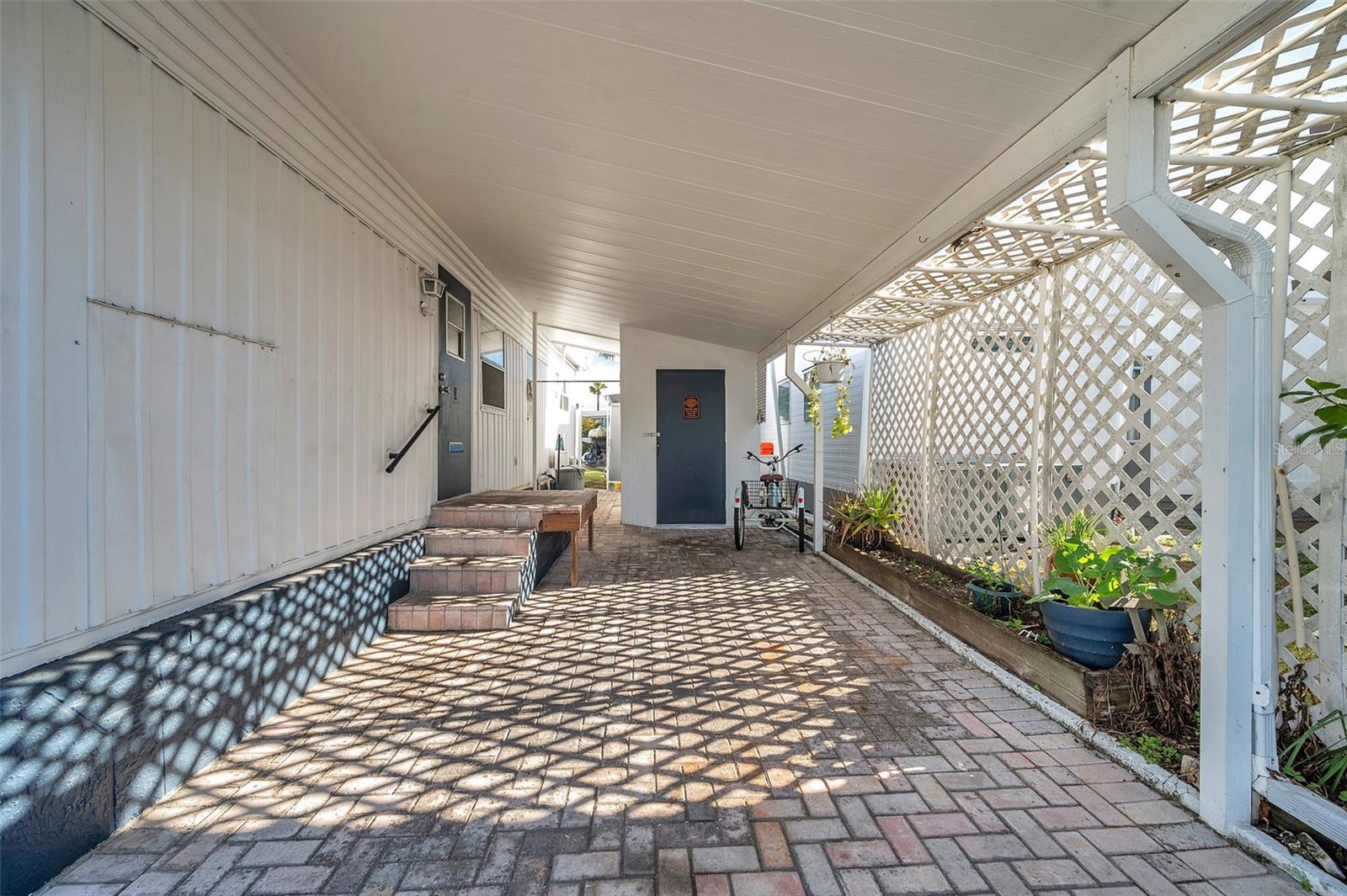 Image 8 of 65 For 4851 Gandy Boulevard B6 L3